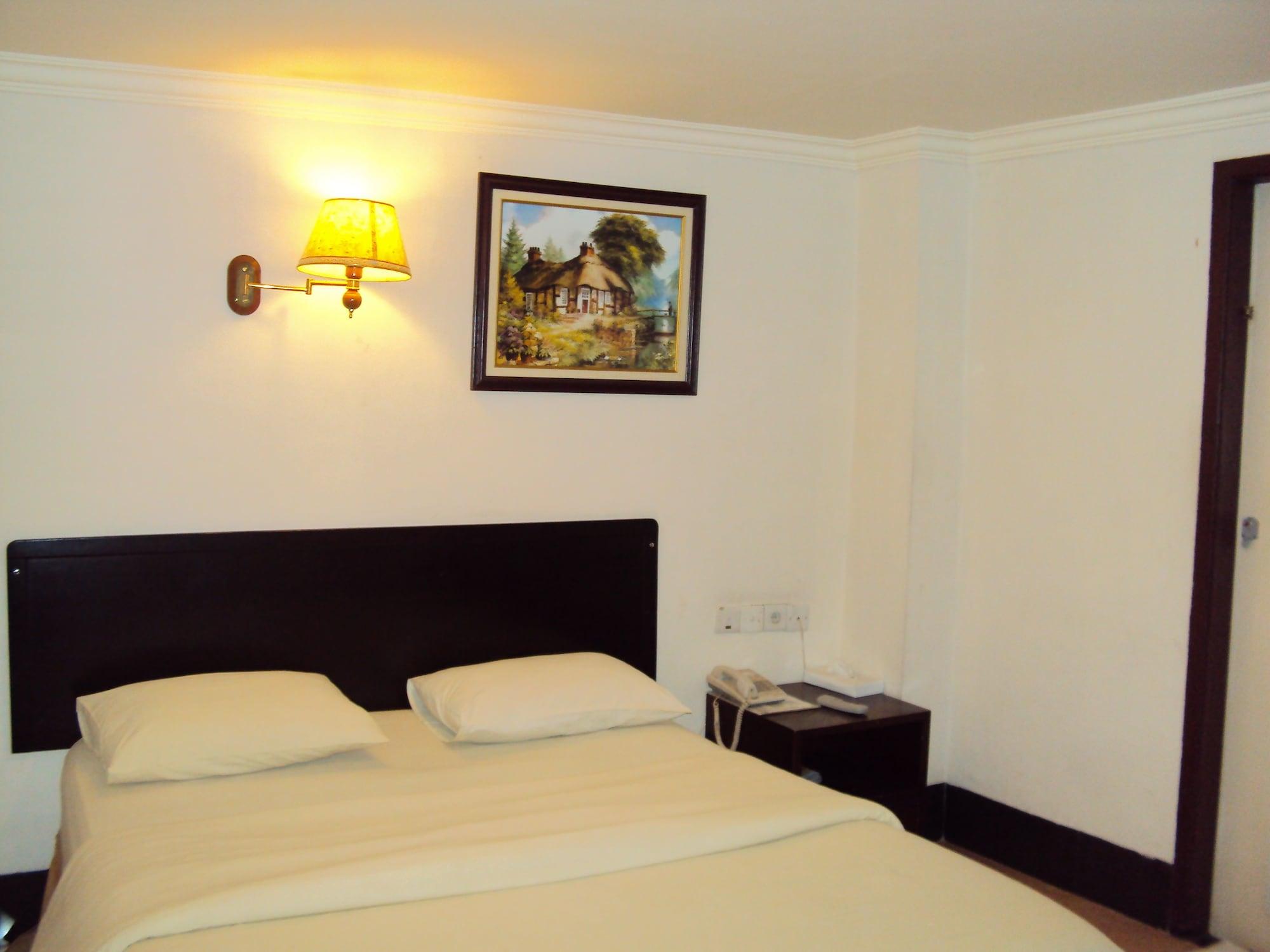 Hotel Citi International Palang Merah Medan Exteriör bild