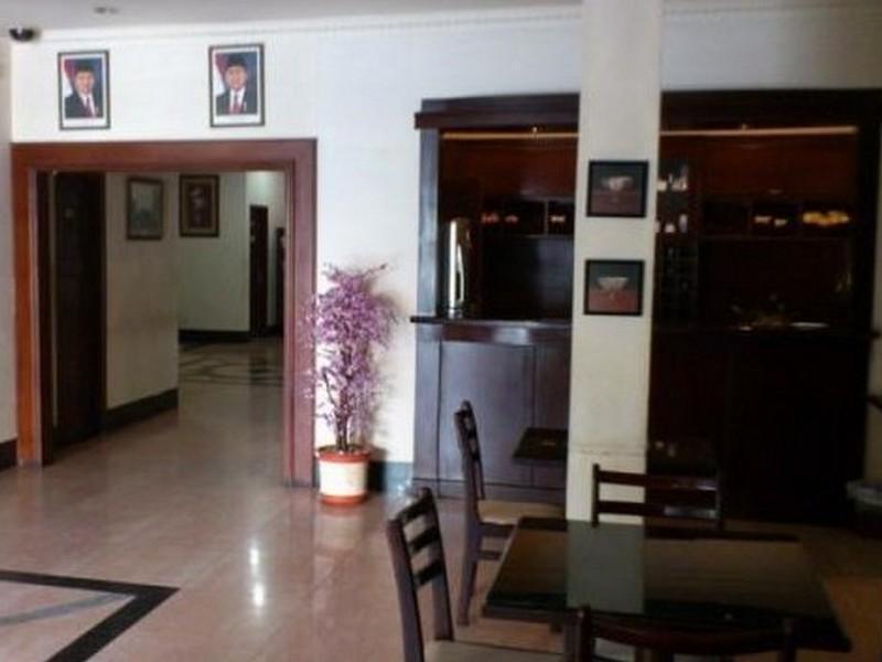 Hotel Citi International Palang Merah Medan Exteriör bild