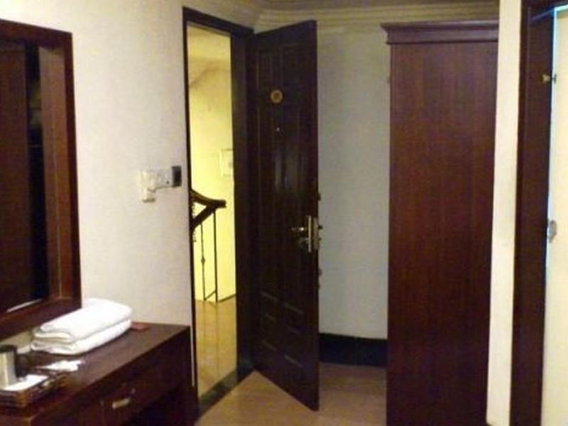 Hotel Citi International Palang Merah Medan Exteriör bild